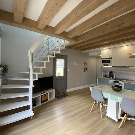 Vakantiehuis Maison De Vacances Renovee Avec Jardin, Proche Centre Et Plages De Fouras, 5 Pers, Tout Equipe - Fr-1-709-34